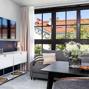 ***** Apartahotel H11 Polonia