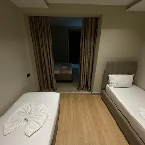 تحقق من التوفر